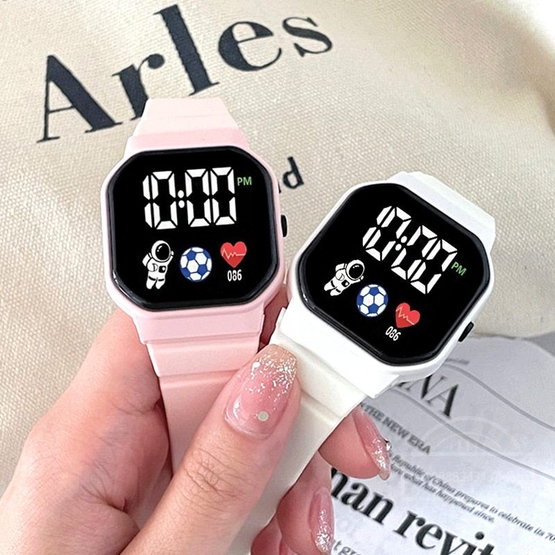 Kids Watches LED Digital Kids  - مراجعة Smartwatch Watches For Kid Boy Waterproof وسعره