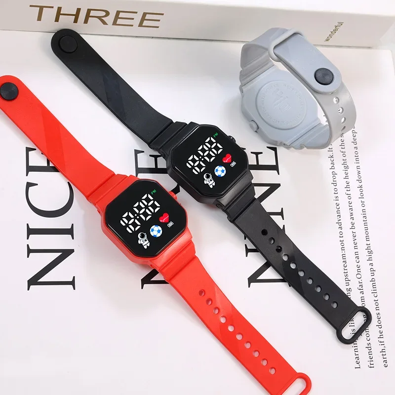Kids Watches LED Digital Kids  - مراجعة Smartwatch Watches For Kid Boy Waterproof وسعره