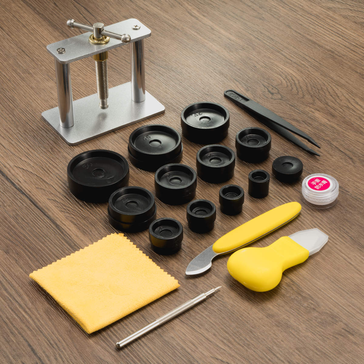 Professional Watch Press Set W - مراجعة Crystal Press Tool وسعره