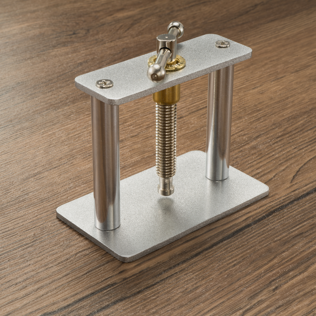Professional Watch Press Set W - مراجعة Crystal Press Tool وسعره